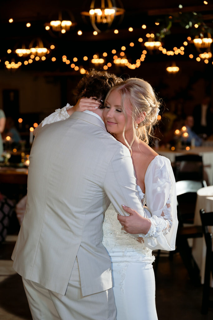 bride and groom first dance