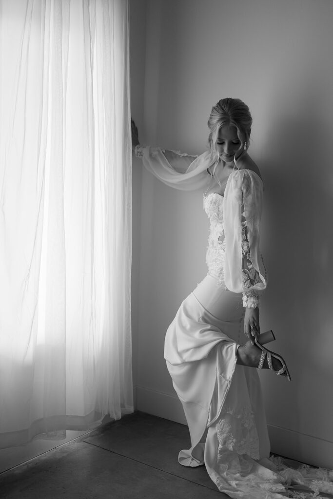editorial style bridal portraits during the spring wedding at bluebelle event venue