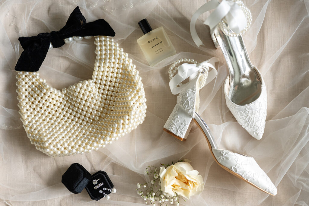 bride black and white wedding details